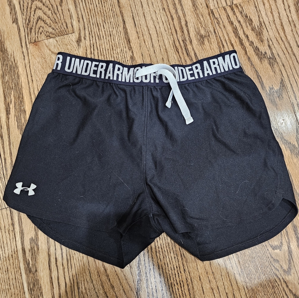 UA SHORTS